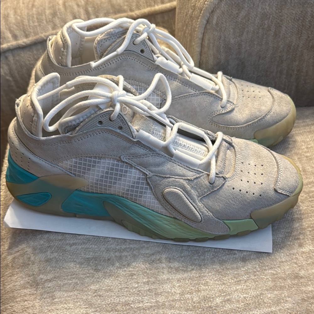 Adidas Sneakers in White and Teal